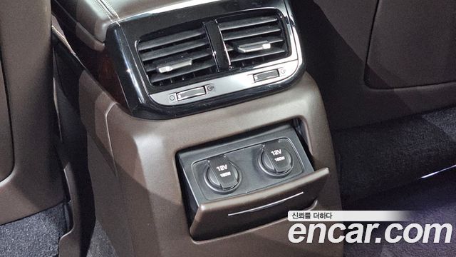 Genesis EQ900 2017 — photo 31