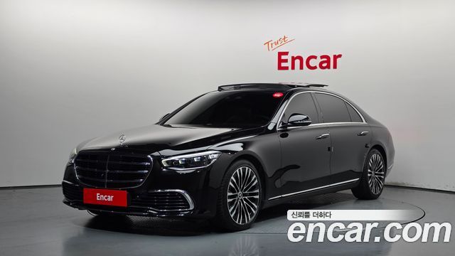 Mercedes-Benz S-Class 2023 — photo 1