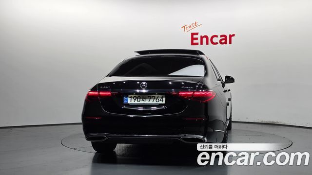 Mercedes-Benz S-Class 2023 — photo 4