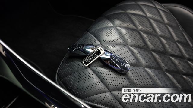 Mercedes-Benz S-Class 2023 — photo 21