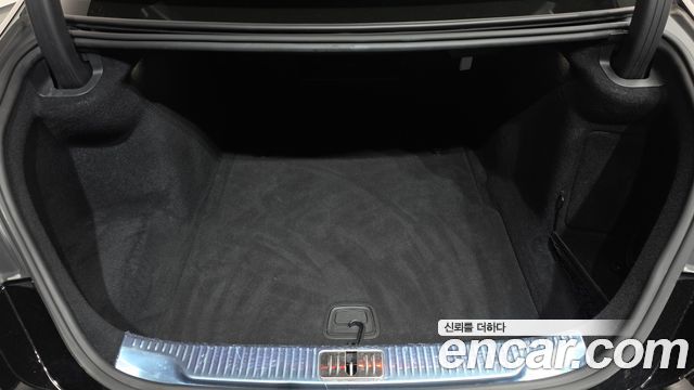 Mercedes-Benz S-Class 2023 — photo 25