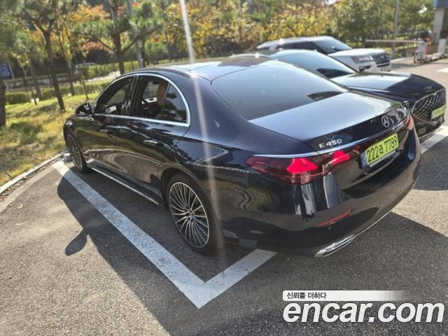 Mercedes-Benz E-Class 2024 — photo 3