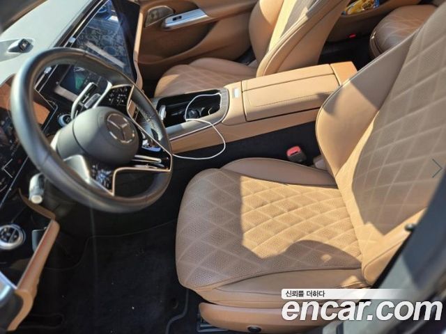 Mercedes-Benz E-Class 2024 — photo 4