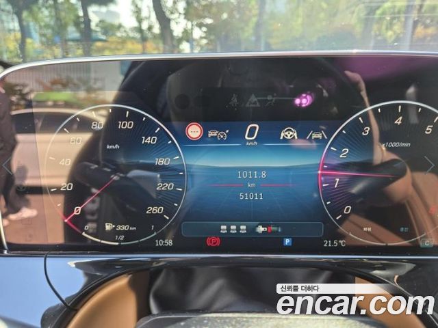 Mercedes-Benz E-Class 2024 — photo 6
