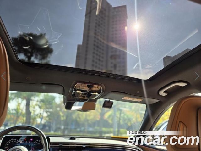 Mercedes-Benz E-Class 2024 — photo 11