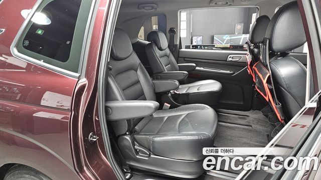 KG Mobility KORANDO 2017 — photo 17
