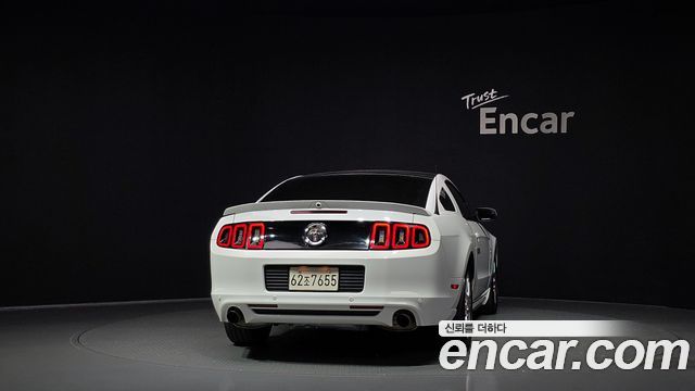 Ford Mustang 2014 — photo 4
