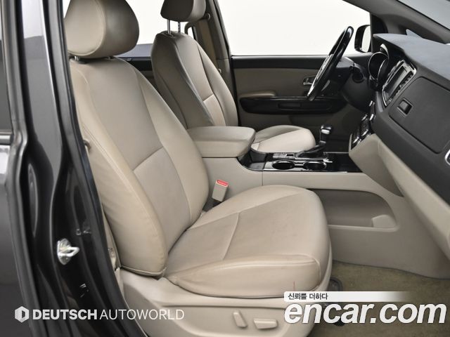 Kia Canival 2020 — photo 10