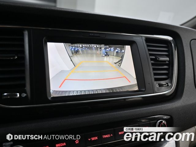 Kia Canival 2020 — photo 15