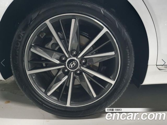 Hyundai Grandeur 2023 — photo 14