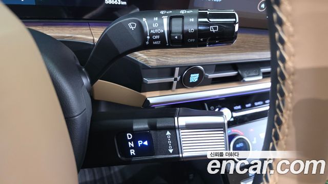 Hyundai Santafe 2024 — photo 12