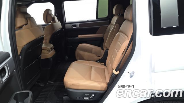 Hyundai Santafe 2024 — photo 18