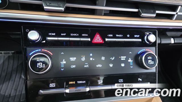 Hyundai Santafe 2024 — photo 33