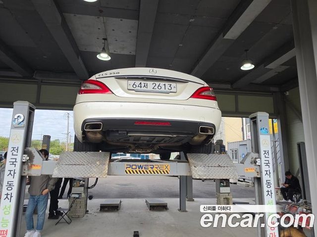 Mercedes-Benz CLS-Class 2012 — photo 2