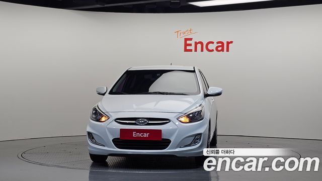 Hyundai Accent 2015 — photo 3