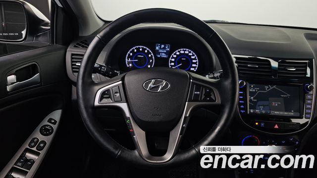 Hyundai Accent 2015 — photo 15