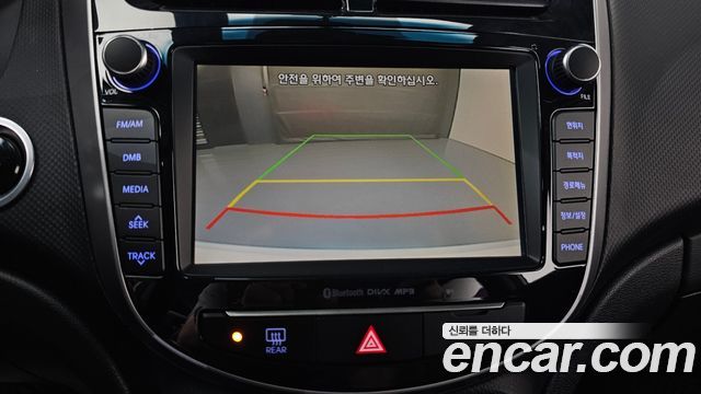 Hyundai Accent 2015 — photo 17