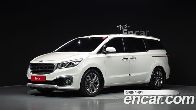 Kia Canival 2016 — photo 1
