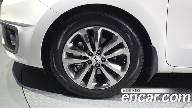 Kia Canival 2016 — photo 5