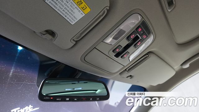 Kia Canival 2016 — photo 17