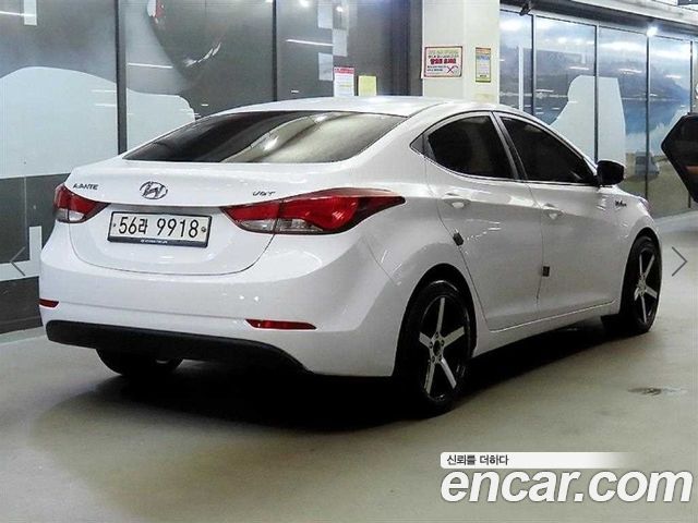 Hyundai AVANTE 2014 — photo 5