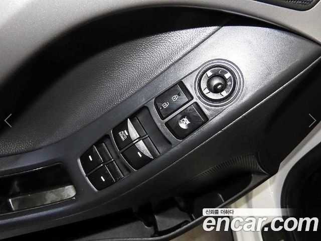 Hyundai AVANTE 2014 — photo 14