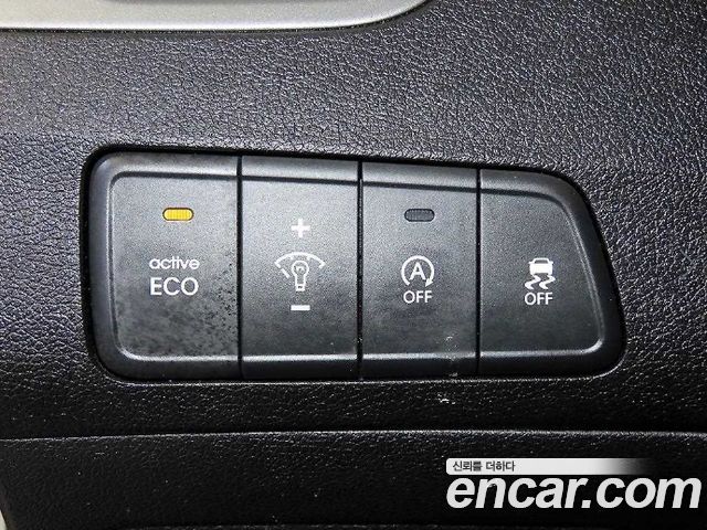 Hyundai AVANTE 2014 — photo 15