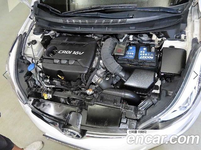 Hyundai AVANTE 2014 — photo 16