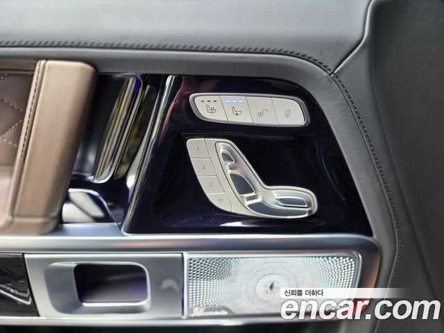 Mercedes-Benz G-Class 2021 — photo 9
