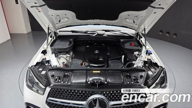Mercedes-Benz GLE-Class 2026 — photo 6