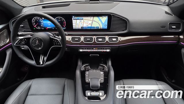 Mercedes-Benz GLE-Class 2026 — photo 10