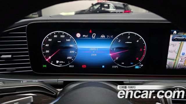 Mercedes-Benz GLE-Class 2026 — photo 11