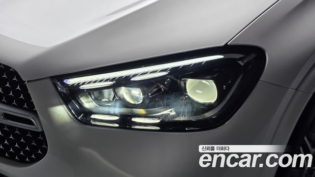 Mercedes-Benz GLE-Class 2026 — photo 8