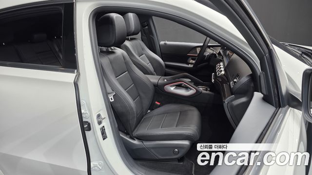 Mercedes-Benz GLE-Class 2026 — photo 16