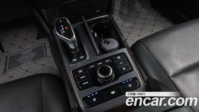 Hyundai Equus 2015 — photo 12