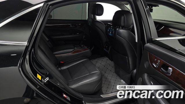 Hyundai Equus 2015 — photo 18