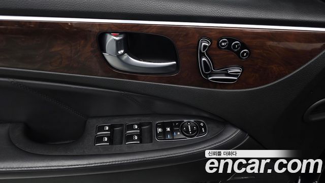 Hyundai Equus 2015 — photo 23