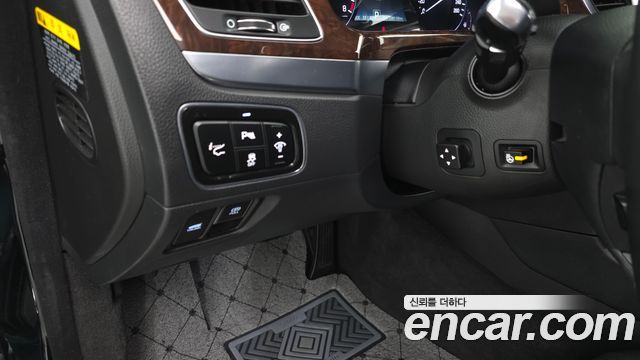 Hyundai Equus 2015 — photo 24