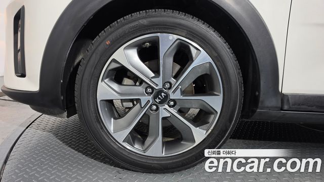 Kia Stonic 2018 — photo 5