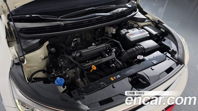 Kia Stonic 2018 — photo 6