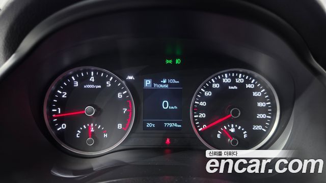Kia Stonic 2018 — photo 11