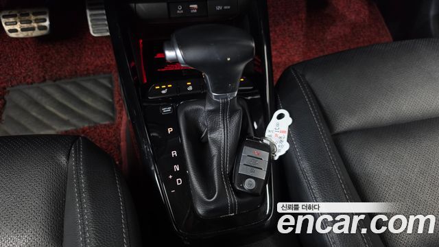 Kia Stonic 2018 — photo 12