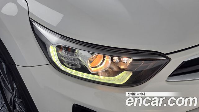 Kia Stonic 2018 — photo 8
