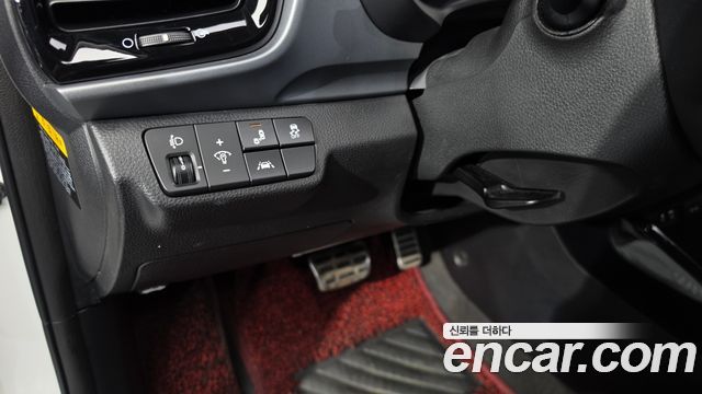 Kia Stonic 2018 — photo 27