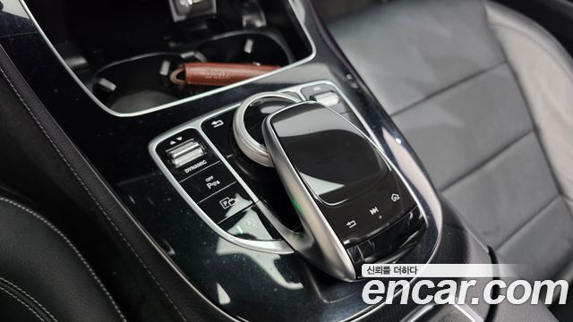 Mercedes-Benz E-Class 2019 — photo 29