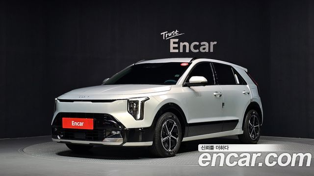 Kia Niro 2027 — photo 1