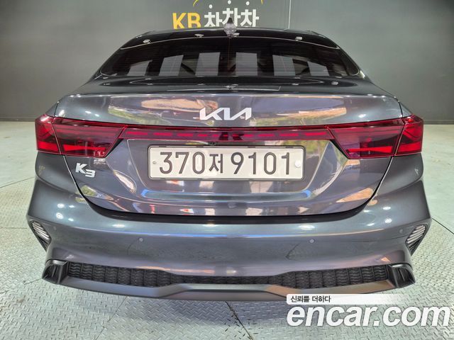 Kia K3 2023 — photo 2