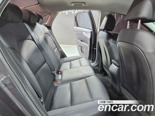 Kia K3 2023 — photo 8