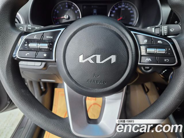 Kia K3 2023 — photo 12