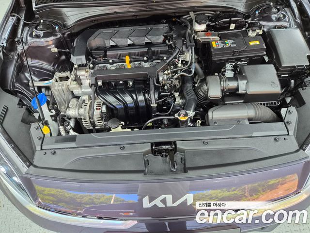 Kia K3 2023 — photo 18